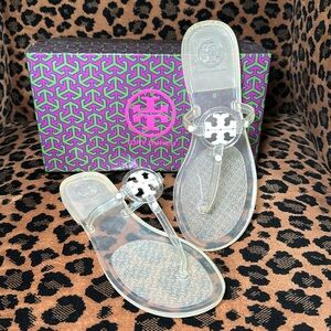 Women’s Tory Burch Mini Miller Sandal - size 6